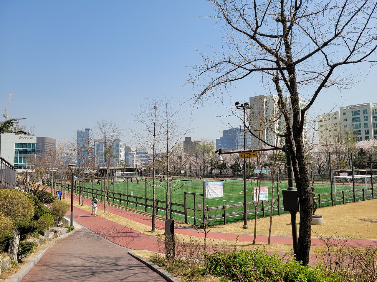 队的重建与